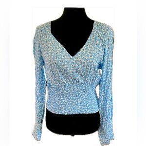 NWT Abercrombie & Fitch Blue & White Floral Smocked Top